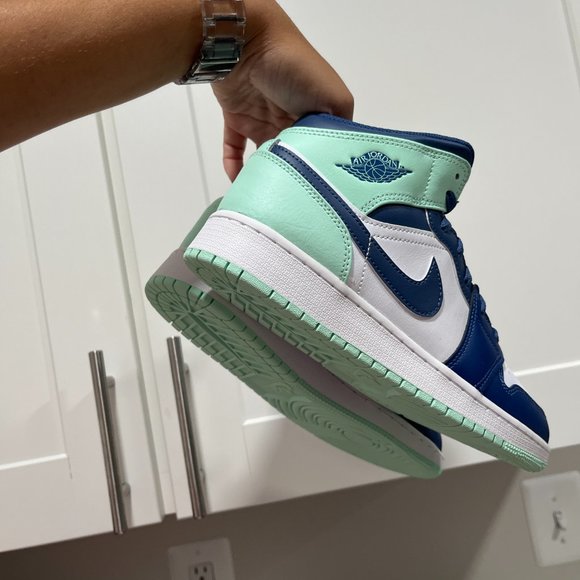 Nike Jordan 1 Navy Blue - Picture 14 of 16